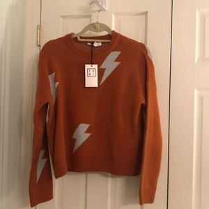 NWT THML sweater